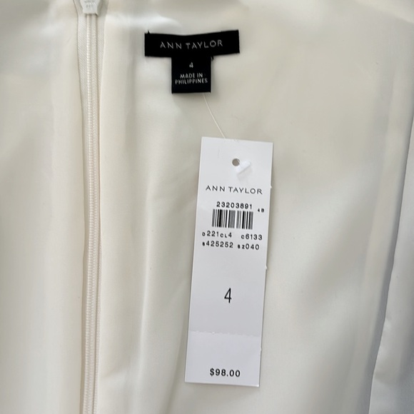 Ann Taylor Fully Lined Sleeveless Top. Black/White. Size 4. NWT. - Picture 7 of 8